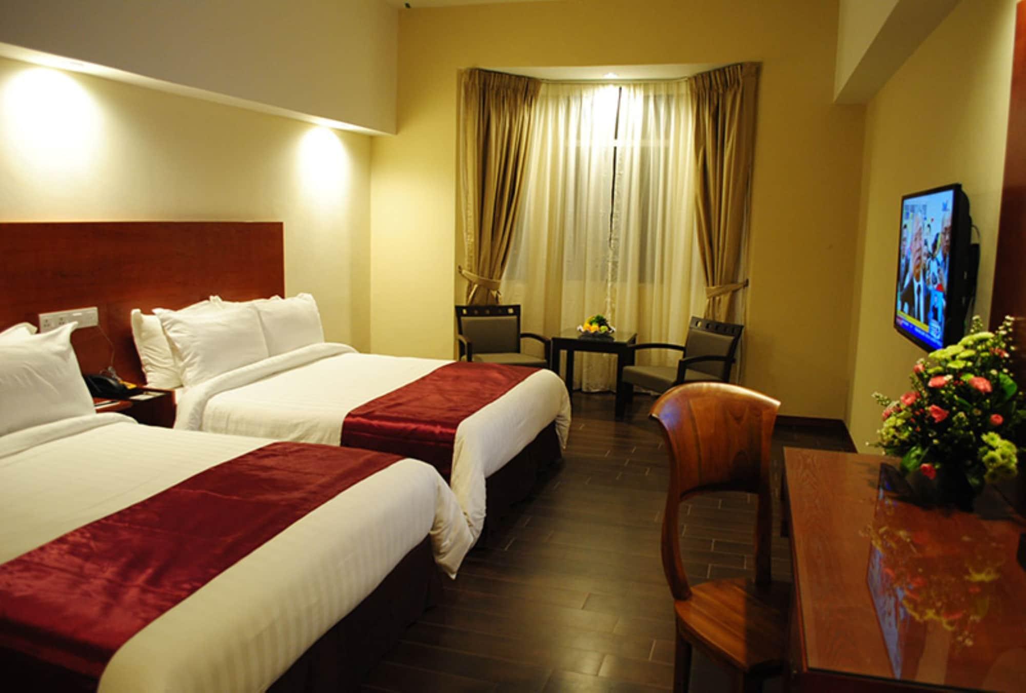 Palm Seremban Hotel Екстер'єр фото